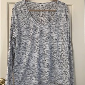 Lululemon long sleev t shirt, sz12
